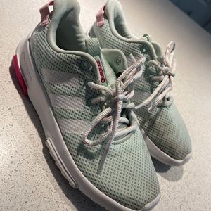 Adidas cloud foam sneakers kid